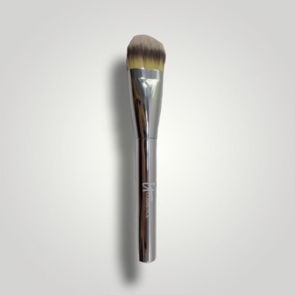 3 IT COSMETICS HEAVENLY LUXE BRUSH SENSITIVE- REGULAR SKIN SEALED FAST FREE S&H - Picture 2 of 12